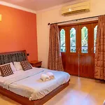 Calangute Candolim Beach Bay Villas And Apartments